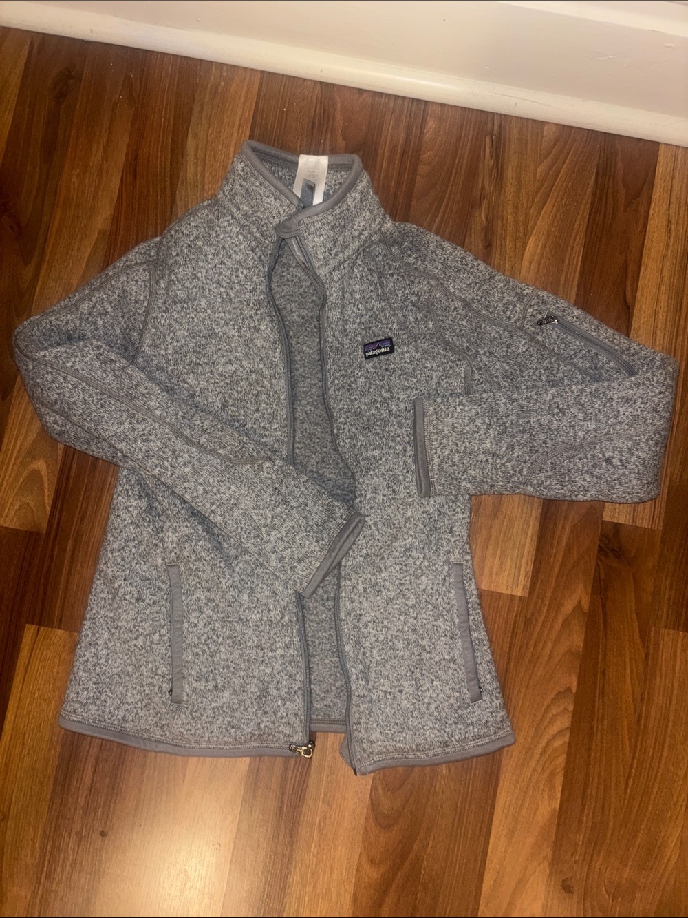 Patagonia Light Heather Gray Fleece Jacket